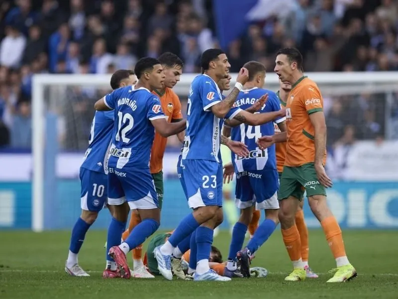 Soi kèo Deportivo Alavés vs Valencia - Nửa dưới BXH hấp dẫn 1 soi-keo-deportivo-alaves-vs-valencia-2h-21-10-1