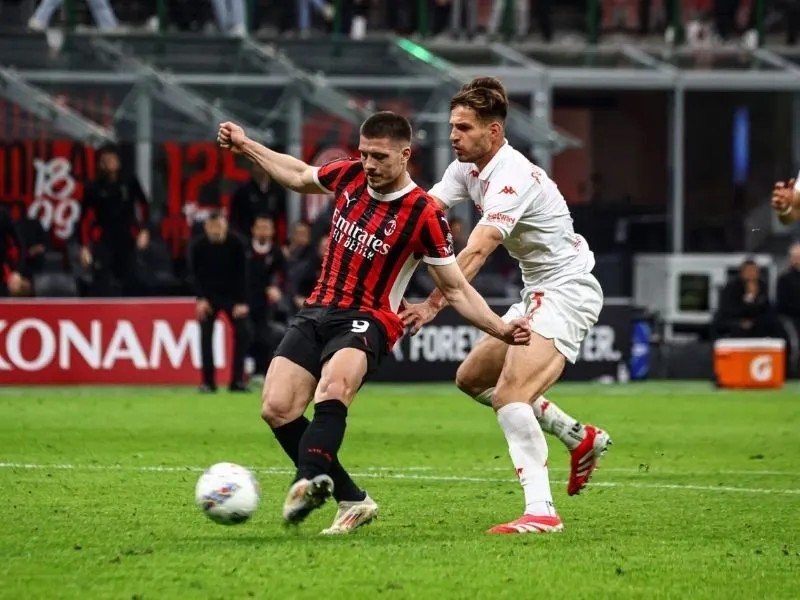 soi-keo-ac-milan-vs-fiorentina-1h45-20-10-8