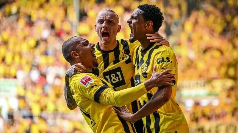 soi-keo-augsburg-vs-dortmund-2h30-01-11-2