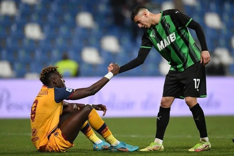 soi-keo-sassuolo-vs-as-roma-21h-26-10-2